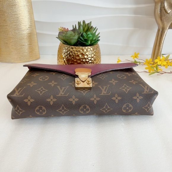 ❤️Beautiful 😱 Authentic Louis Vuitton Pallas Chain Aurore 2 way shoulder bag - Picture 8 of 13